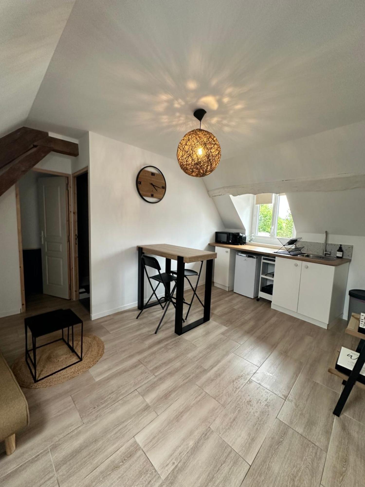 Appartements Pacy-Sur-Eure Екстериор снимка